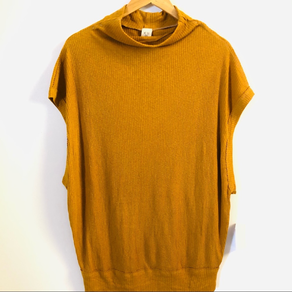 Sleeveless Ribbed Mock Neck Top - Mustard